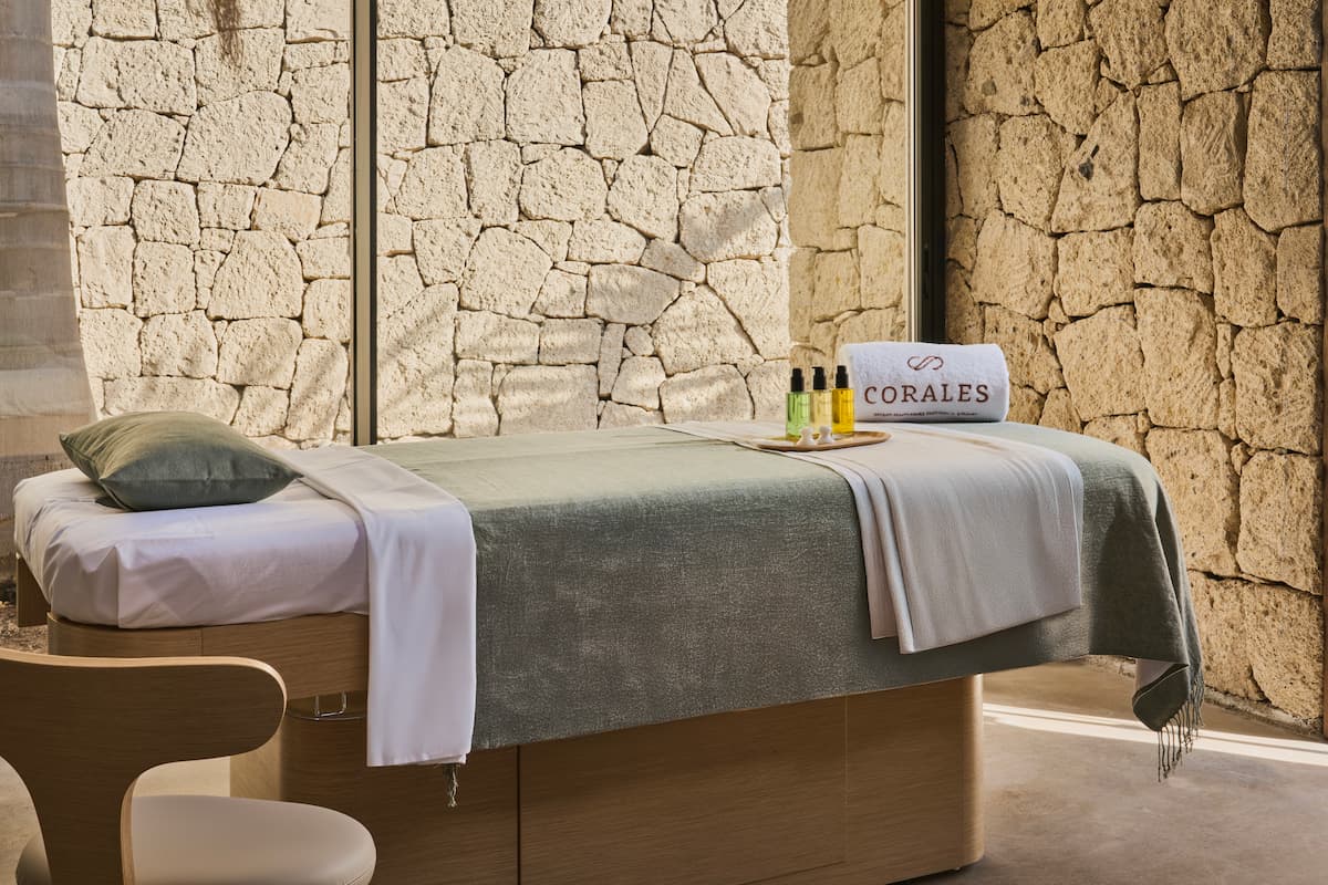 Wellness experience for 1 or 2 people: 40 -minute massage + gourmet sauna and final