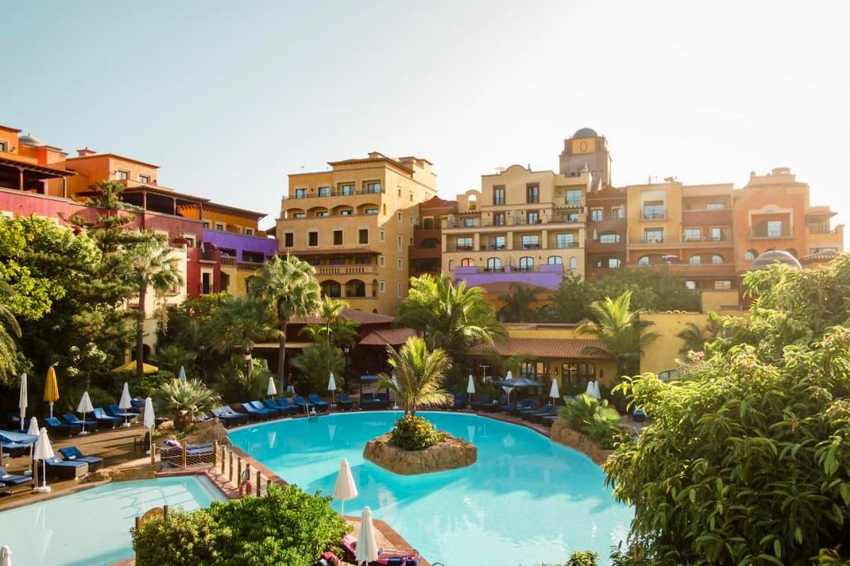 Estancia de 1 o 2 noches en HABITACIÓN DOBLE para 2 adultos + 1 niño con desayuno + late check-out 🌴🇲🇽